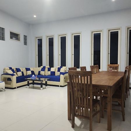 Harmony Resto&Homestay Lambangkuning Exterior photo