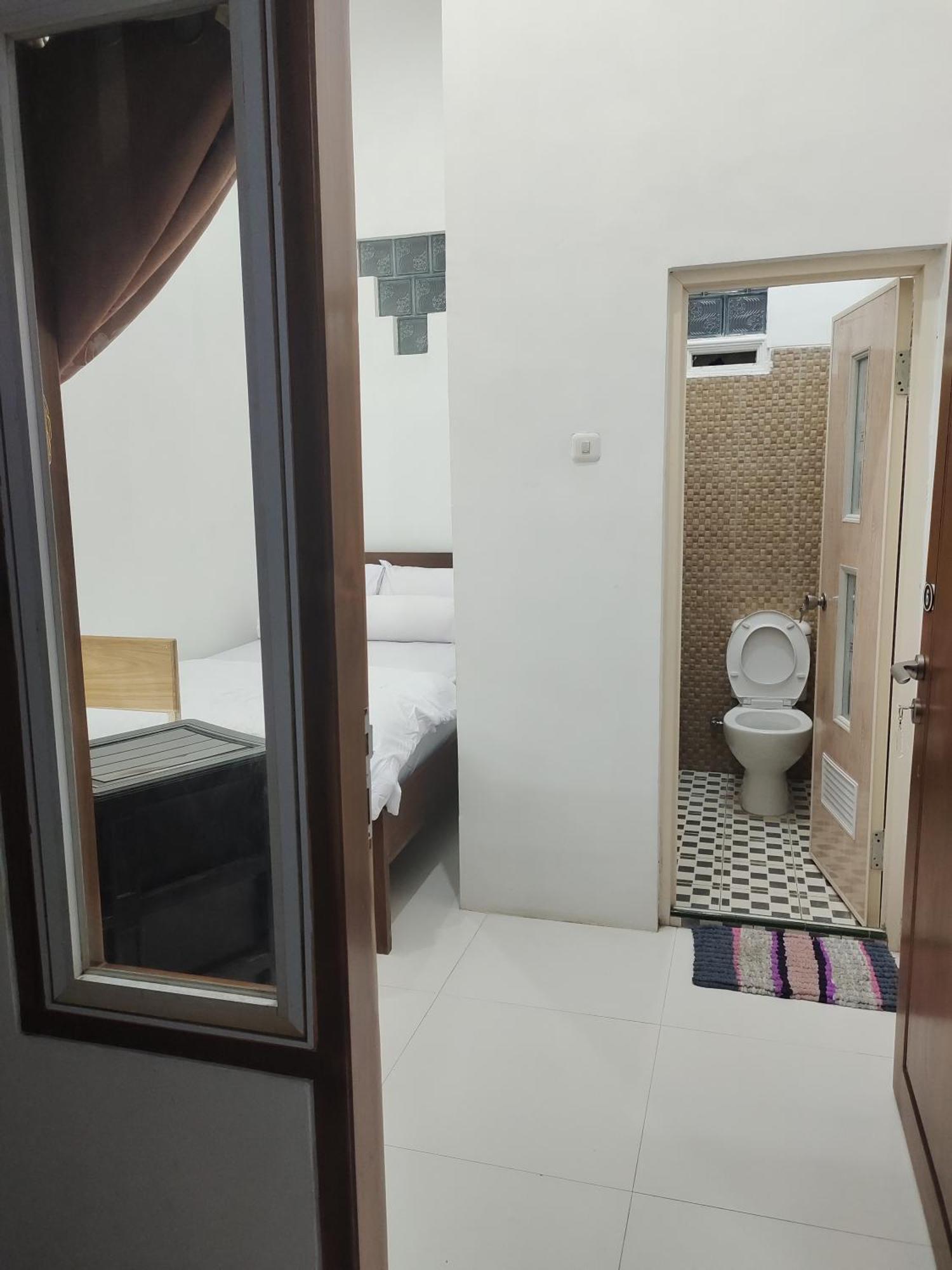 Harmony Resto&Homestay Lambangkuning Exterior photo